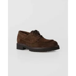 Vielseitige Schnürstiefel für Traktion