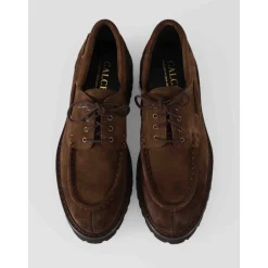 Vielseitige Schnürstiefel für Traktion