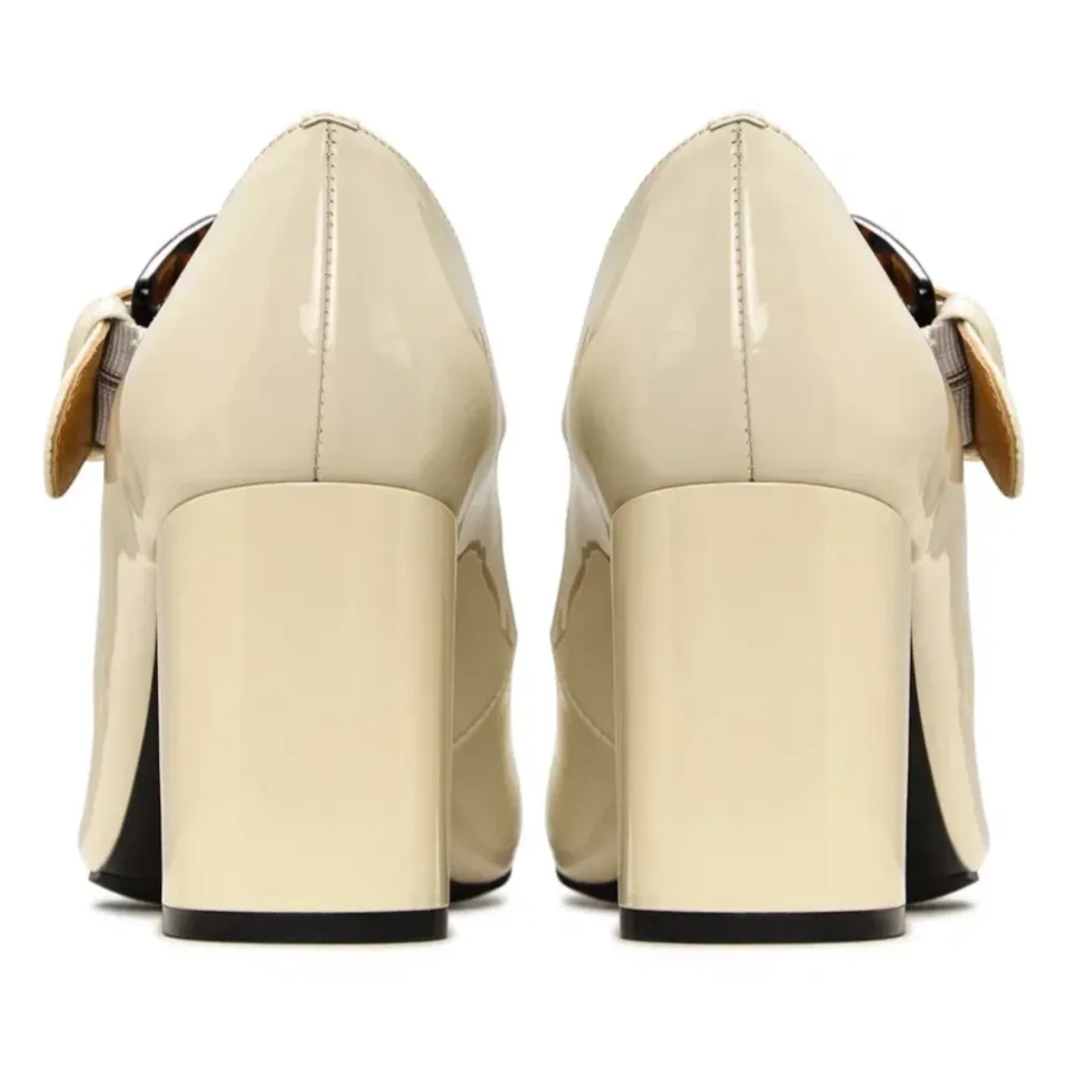 Vintage Buckle Patent Leather Pumps - White