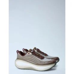 Vomero Plus QS Sneakers