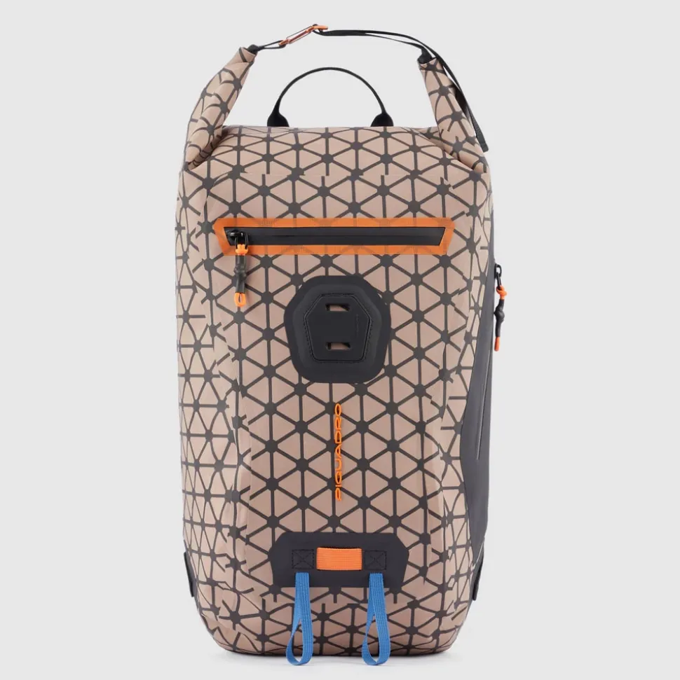 Wasserdichter Rolltop-Rucksack aus 40% recyceltem Gewebe