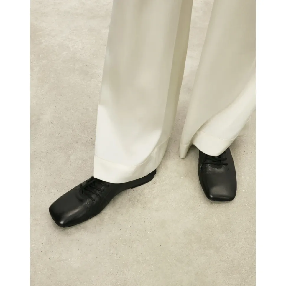 Weiche Lederschnürhalbschuhe