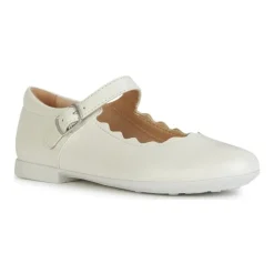 Weiße Ballerinas für Mädchen