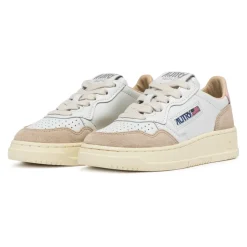 Weiße flache Schuhe mit Bimat Tal