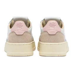 Weiße flache Schuhe mit Bimat Tal