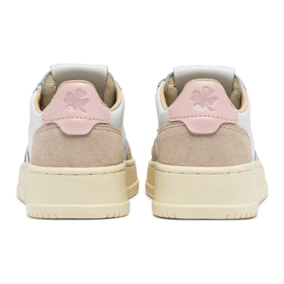Weiße flache Schuhe mit Bimat Tal