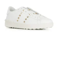 Weiße flache Schuhe mit Rockstud-Verzierung