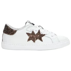Weiße Ledersneakers mit Glitzerbronze-Details