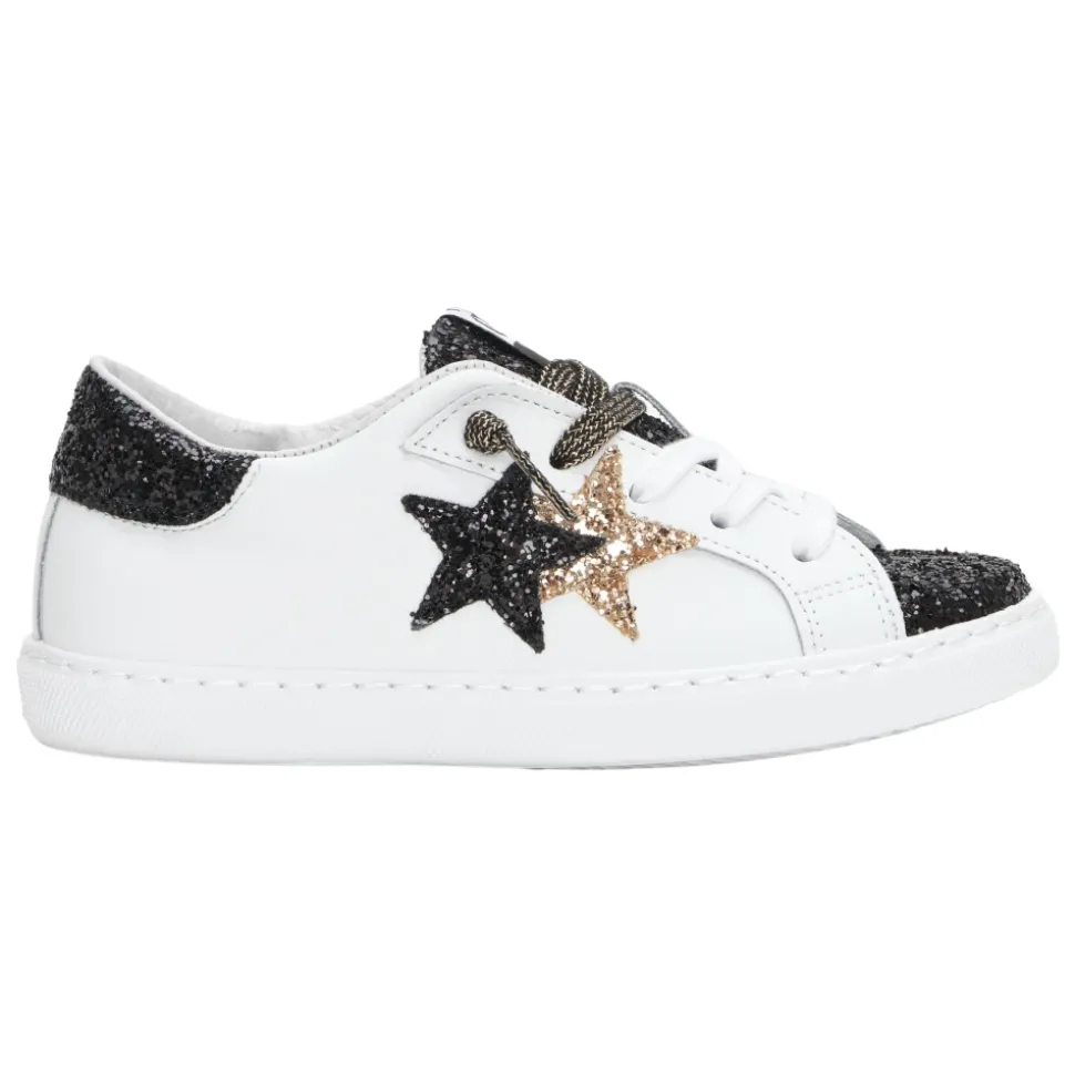 Weiße Ledersneakers mit Schwarzen und Goldenen Glitzerdetails
