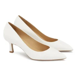 Weiße niedrig-ferse pumps aus der Hochzeitskollektion