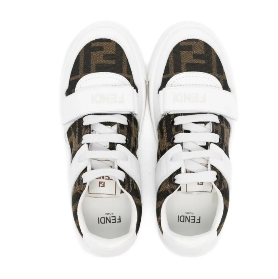 Weiße Sneakers für Mädchen