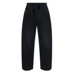 Wide-Leg Jeans