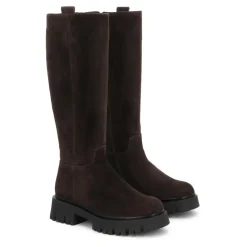 Wildlederstiefel auf dicker Sohle