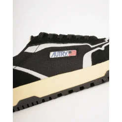 Wildpace Sneakers