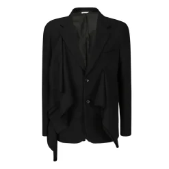 Wolljacke mit Stoffapplikationen