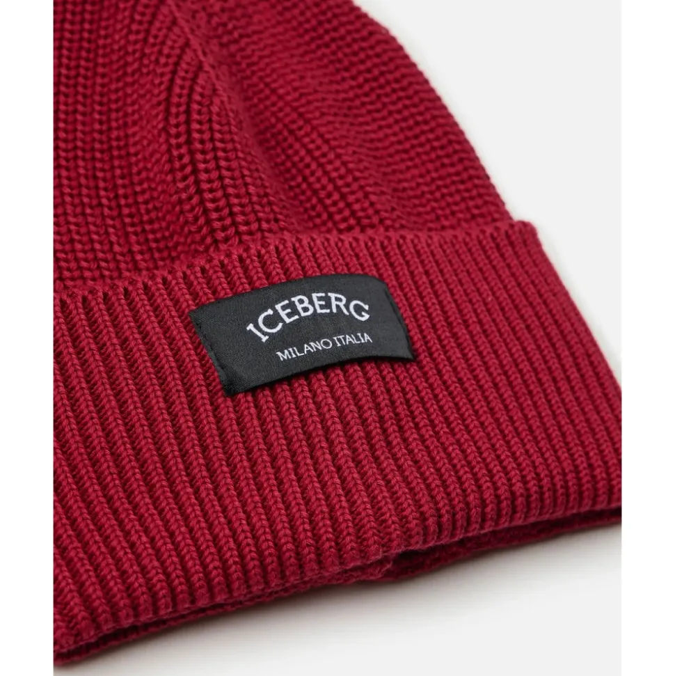 Wool Beanie Mütze mit schwarzem Patch und Logo
