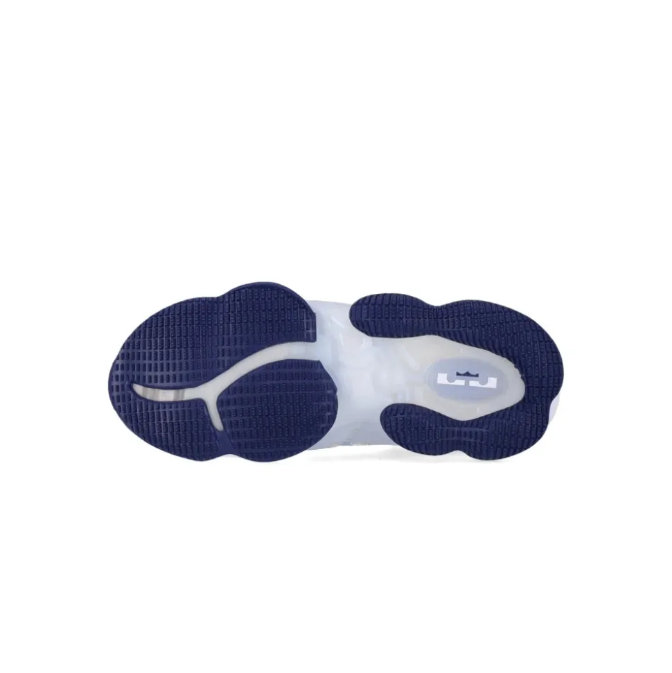 XIX Basketballschuh