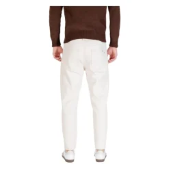 Zip und Knopf Baumwolljeans mit Vorder- und Gesäßtaschen